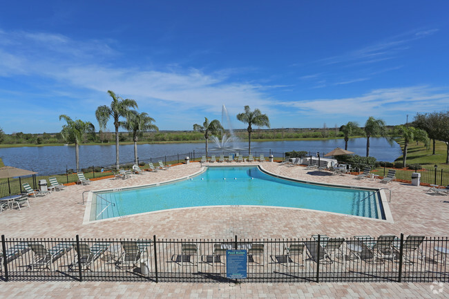 Heated pool - Carlton Arms of Winter Haven Apartments