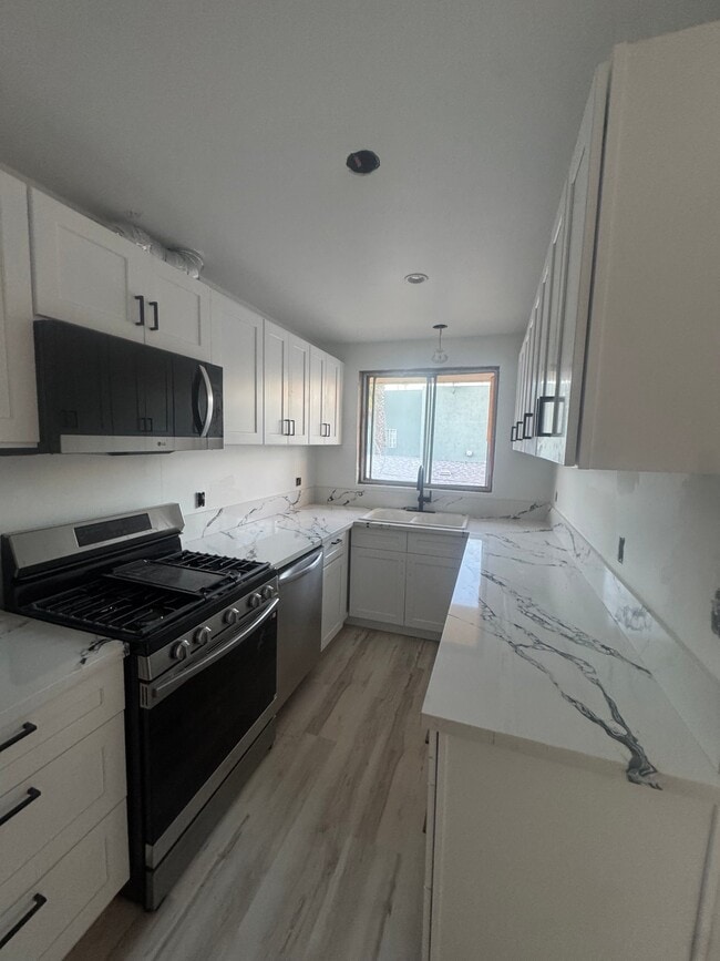 Photo - 522-528 Alexandria Ave Unidad 14B