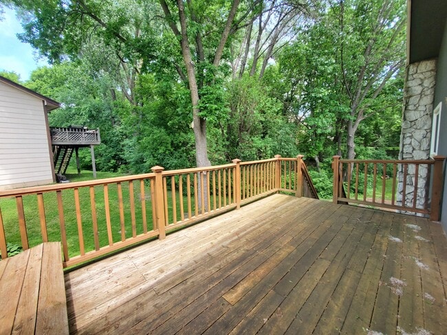 Photo - 2517 Cedar Hills Dr