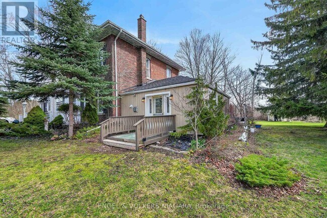 Photo - 71 Rose Glen Rd S