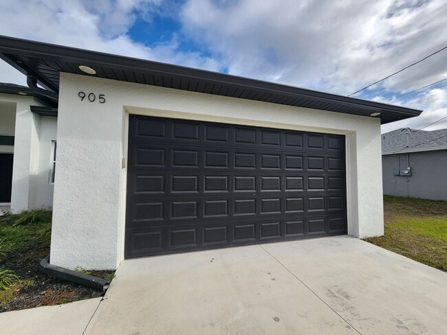 Photo - 905 NW 1st St