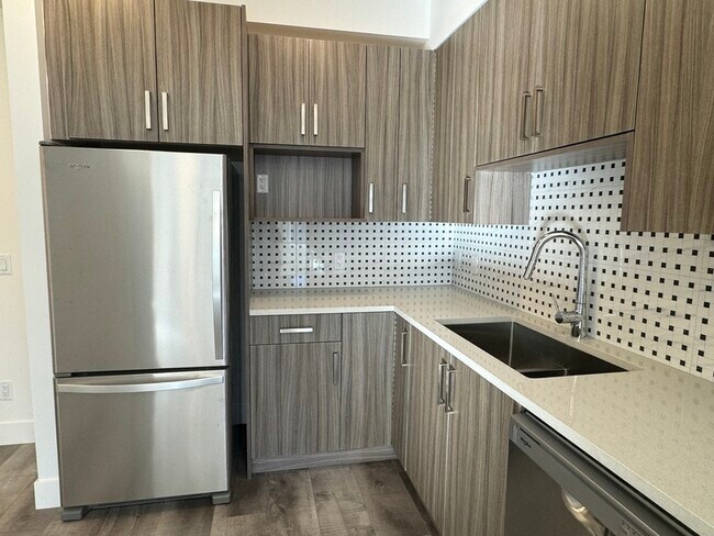 Photo - 320 Mills Rd Unit 14