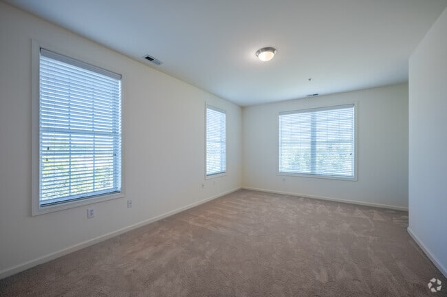 2BD, 2BA - 1,442SF