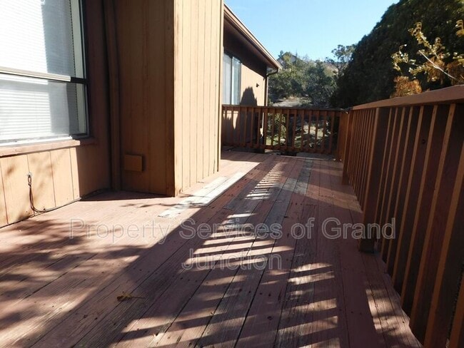 Photo - 380 1/2 Ridge View Drive