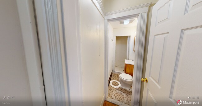 46 Chiswick Rd Unit 4