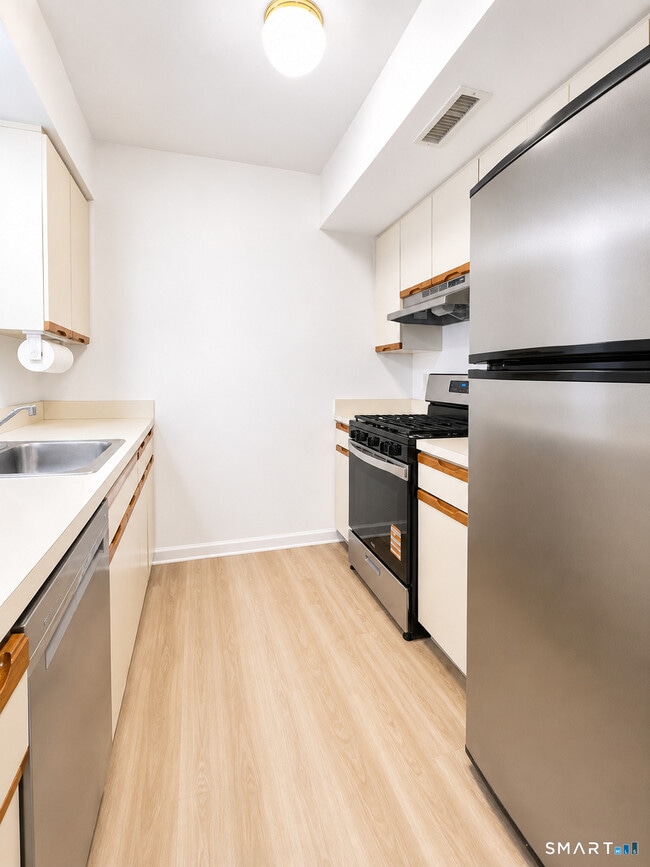 Photo - 1690 Dixwell Ave Unit B3