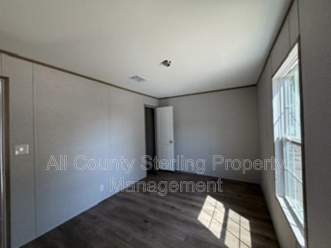 Photo - 139 SE Perfect Ct
