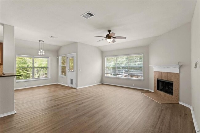Photo - 2808 Barefoot Ln