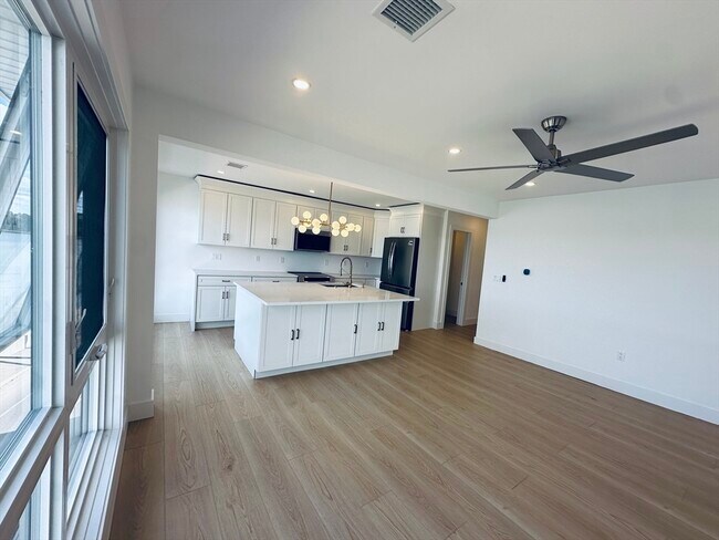 Photo - 280 Endicott Ave Unidad 2