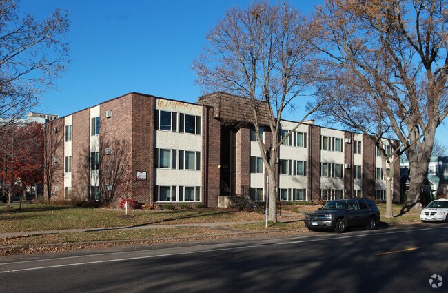 Building Photo - 4052 Minnehaha Avenue