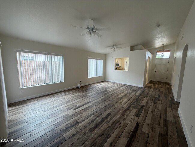 Photo - 12710 W Ash St