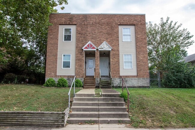 Photo - 4346 Swan Ave