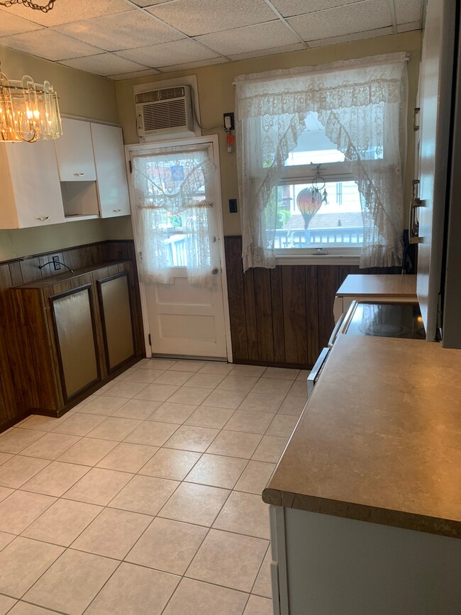 Photo - 1314 E Centre St