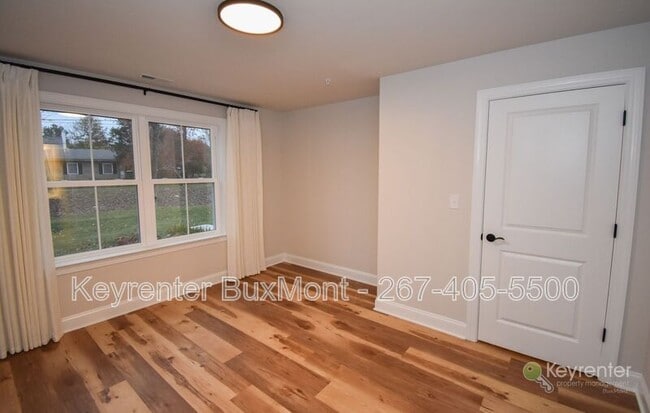 Photo - 320 Schadle Rd