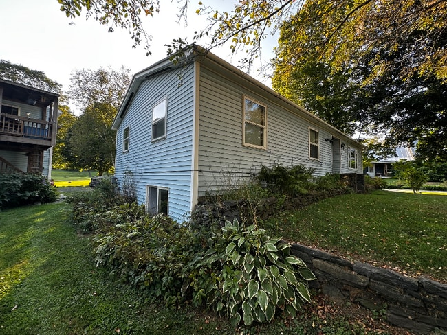 Photo - 686 S Windsor St Casa