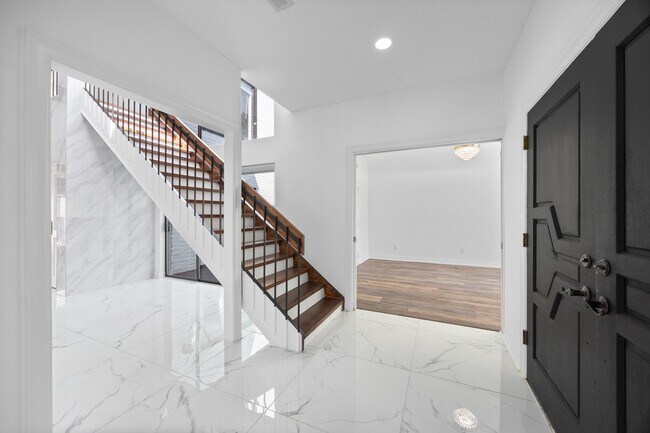 Photo - 5230 Meadow Forest Ln