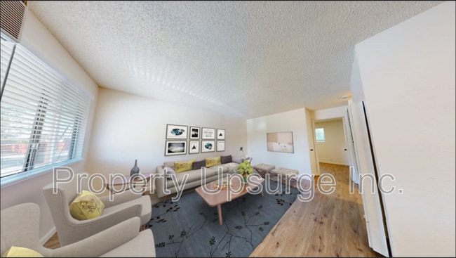 Building Photo - 445 Nelson Ave Unit 20