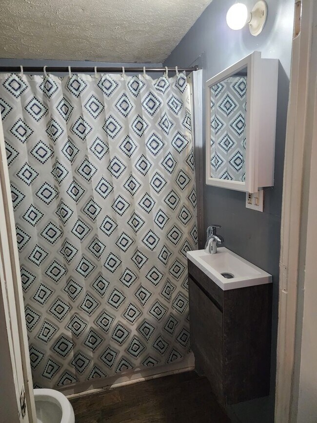 Photo - 1- 2 bedroom Unidad 115-A North Walnut