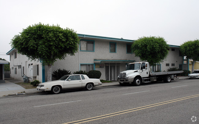 Building Photo - 12318 Birch Ave. Rental