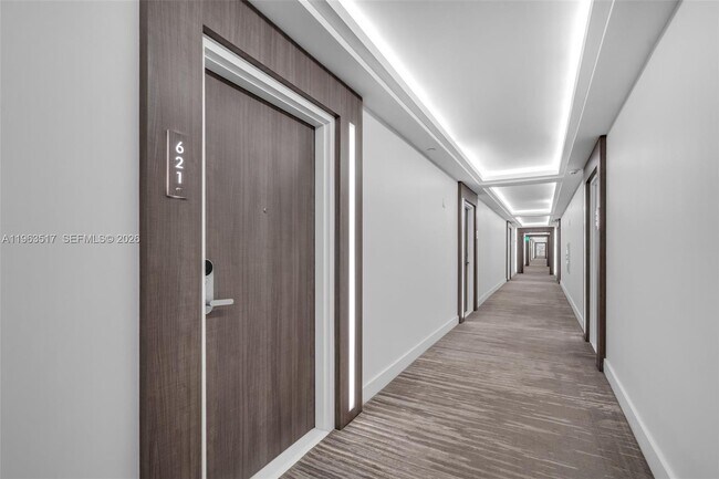 Photo - 2301 Collins Ave Unidad 621