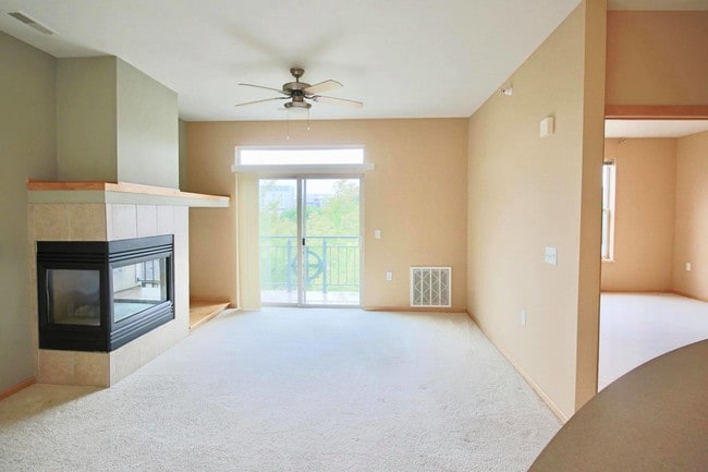 Building Photo - Bel Mora