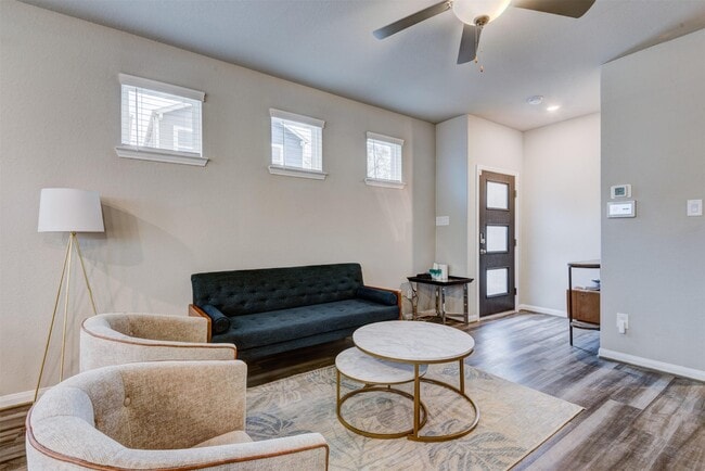 Photo - 1529 Beach Oak Dr