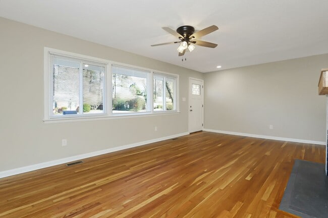 Photo - 11 Sandpiper St