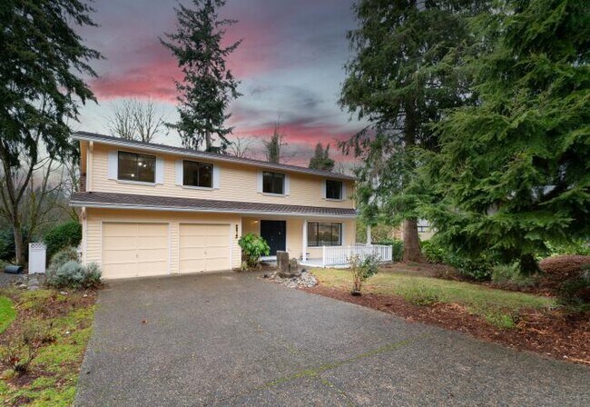 4 bedroom in Bellevue WA 98006 - 4 bedroom in Bellevue WA 98006 House