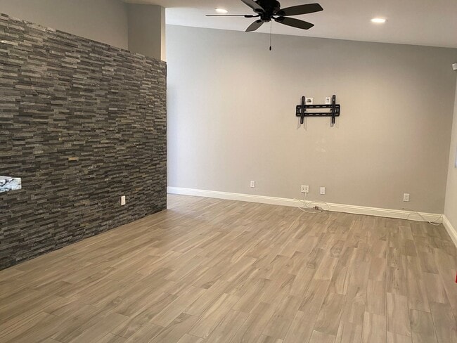 Photo - LEASE HOME AVAILABLE!! UPGRADED!! UPGRADED!! UPGRADED!!