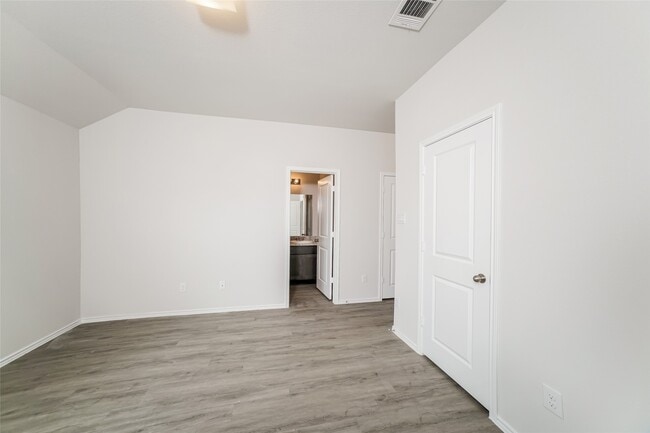 Photo - 416 Brushback Dr