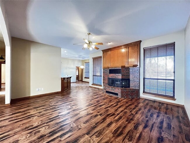 Photo - 113 S Mustang Rd