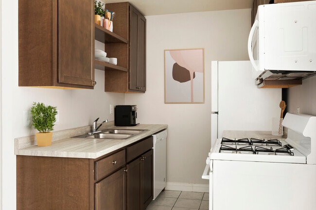 Photo - Lake West on France