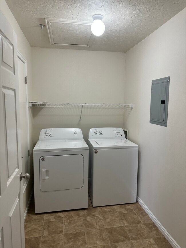 Washer & Dryer Included! - 1612 Westbury Way Unit L