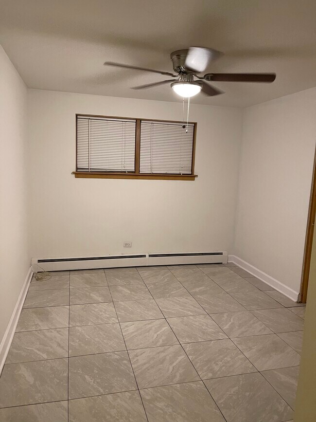 2nd bedroom - 3307 Highland Ave Unidad Garden North