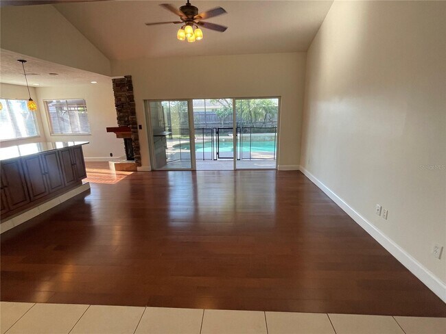 Photo - 1331 Queen Elaine Dr