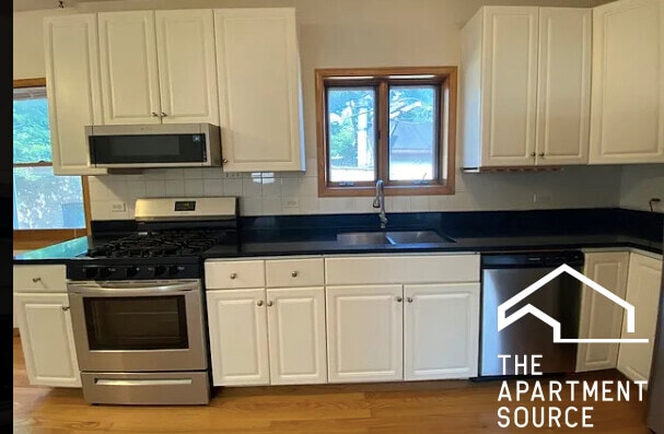 Photo - 1349 N Wolcott Ave Unidad 1