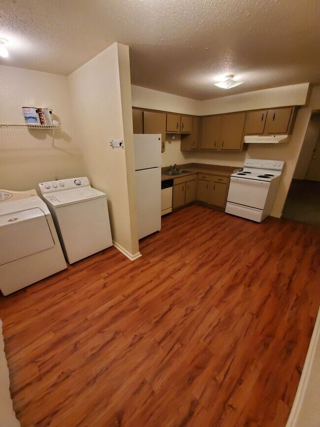 Photo - 1606/1608 Cloverdale Unidad 1606