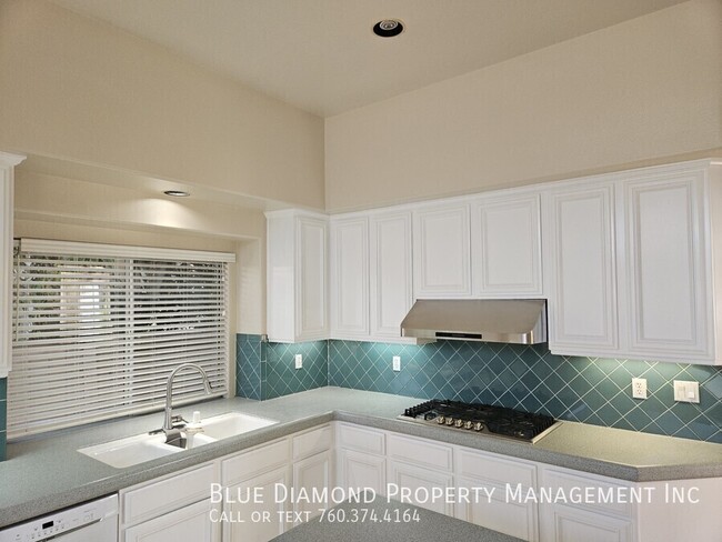 Photo - 1763 Blackbird Cir