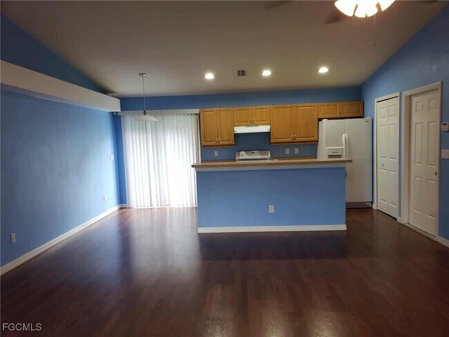 Photo - 5342 Bristo St