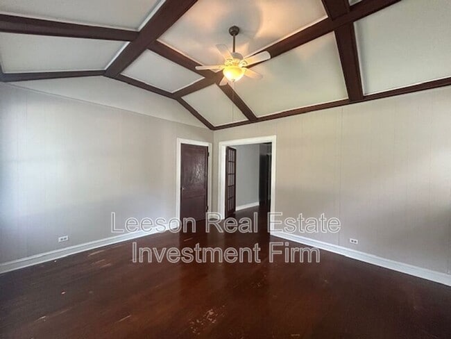 3349 Alexander Ave
