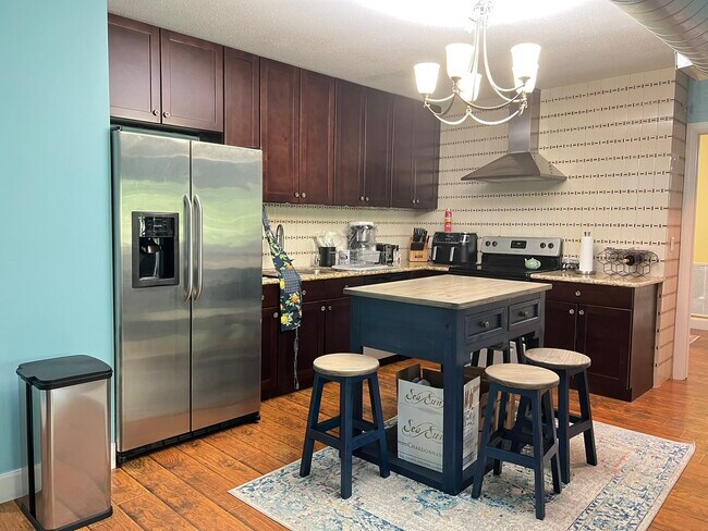 Photo - 2230 S Piney Point Rd Unit 219