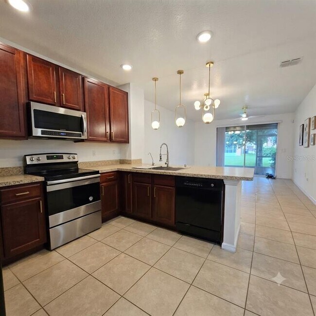 Photo - 1561 Chelsea Dr
