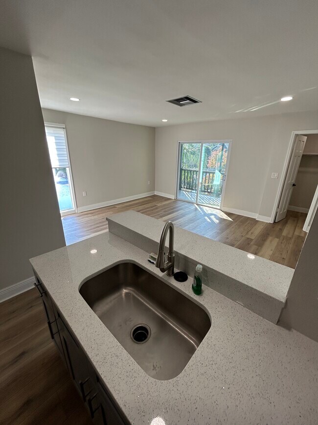 Photo - 3848 N Lake Dr Unit 137