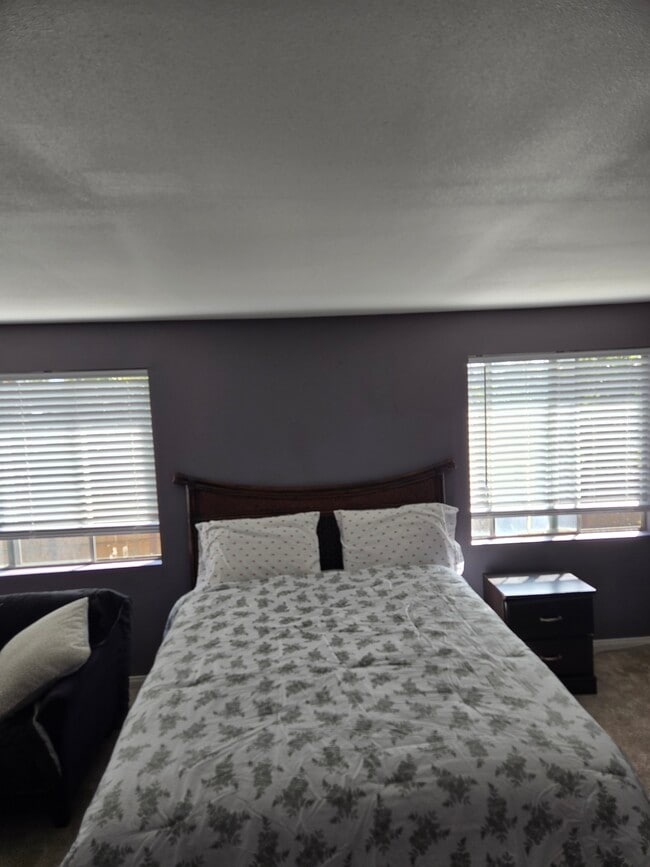 Building Photo - 1749 Old Mill Rd