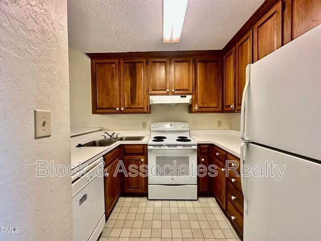 Photo - 216 S Walker St