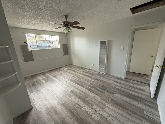 Building Photo - 332 N Ave 57 Unit AA