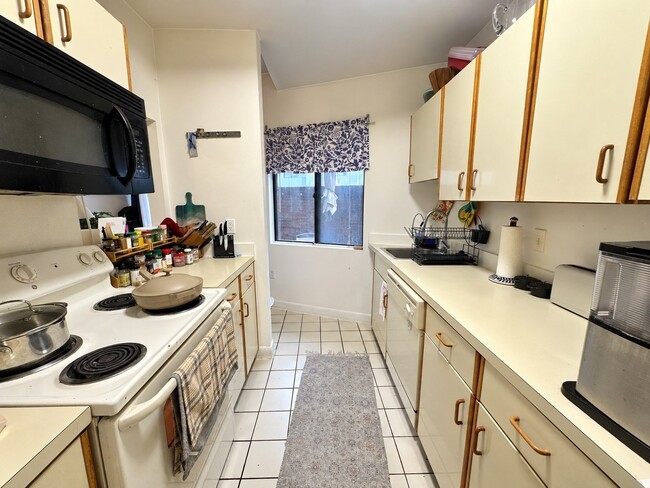 72 Euston Rd Unit 104