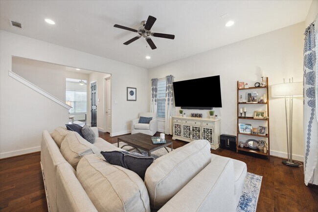 Photo - 8806 Hollister Pine Ct