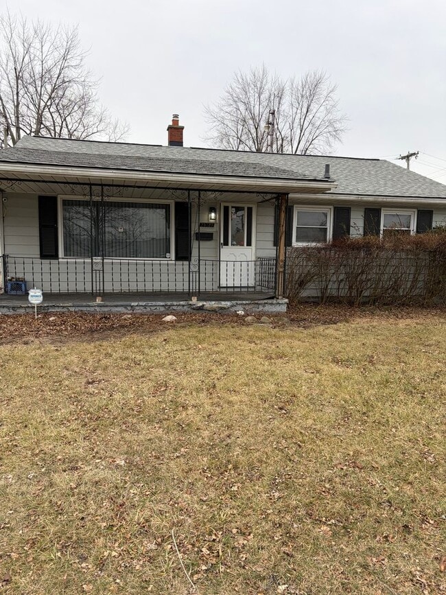 Building Photo - 4 bedroom 1 bath newly remodeled ranch in Dearborn Heights