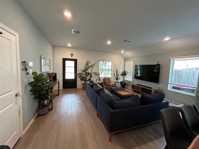 Photo - 21207 Bering Reach Dr